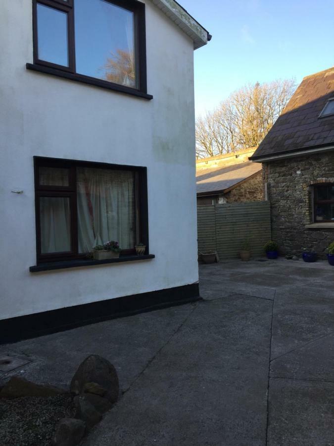 Redington House Selfcatering Accommodation Cobh Bagian luar foto